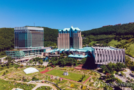 공공기관 4곳 중 1곳이 CEO 공백 상태인 것으로 나타났다. 사진은 사장이 공석인 강원랜드 모습. 연합뉴스